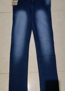 Get 8 Jeans at 300rs each Lelo Chupchap 🥰