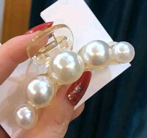 2 Pc Pearl Hair Claw Clip