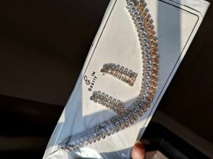 New AD necklace With Earings