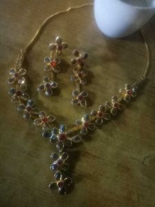 Beautiful Jewellery Set – Necklace + Earrings