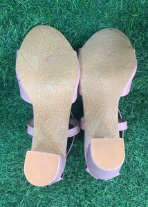 Ankle Loop Back Chain Pink Heel