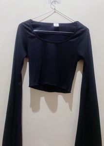 Black Long Sleeve Crop Top