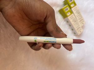 Mamaearth Hydro Matte Lipstick Bundle