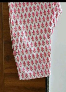 ✨✨Floral Print Kurti with Lace Detail🎉