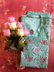 Awadhi ChikanKaari Elegant Embroidered Kurta