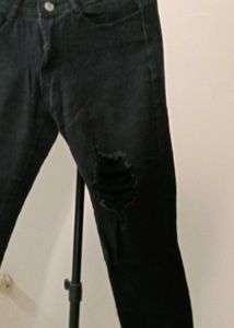 Black Ripped Jeans