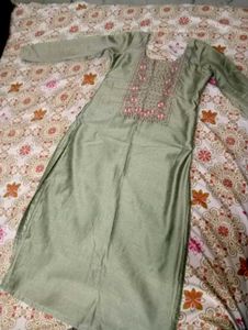 Elegant Embroidered Kurta set