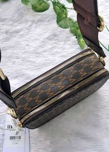 Savana Box Crossbody Bag