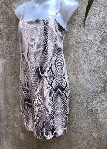 3.26.1 SEXY BODYCON