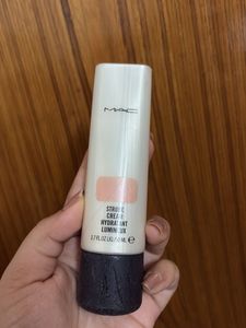 MAC strobe cream