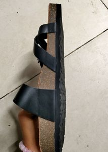 Briskers Black Flat