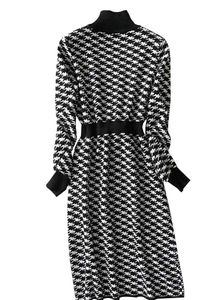 Vintage Houndstooth Dress 🖤