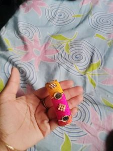 colour thread bangles