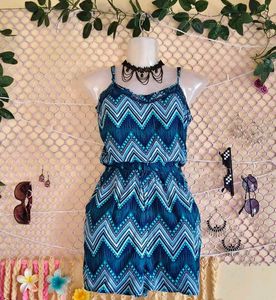 H&M SizeM 🎁Buy 2 Get 1 Free 🎁 Chevron Print
