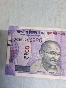 100 Indian Rupee Note