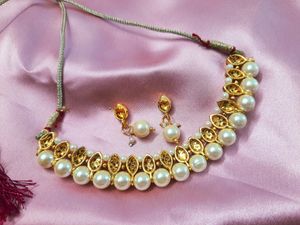 New Pearl &amp; Stone Jewellery Set With Box