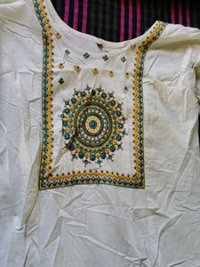 Embroidery Top With Leggin😍