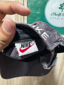 Nike Vintage 90’s  Dri-Fit Grey Cap