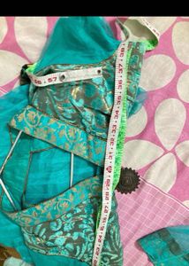 Elegant Women&#39;s Ethnic Kurta Set