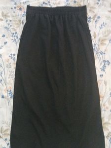 Chic Black Midi Skirt