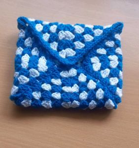 Blue &amp; White Crochet Clutch