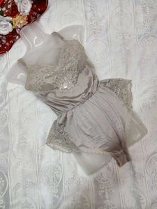 ✨Lace Trimmed Camisole Slip✨