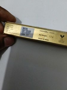 Trending Lipstick Trophy Colour Like New