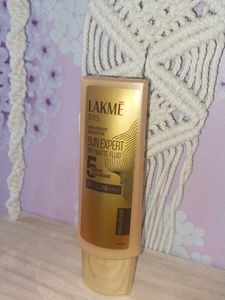 Lakme 9to5 Spf 50PA+4 Sunscreen