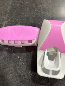 Automatic Toothpaste Squeezing Device
