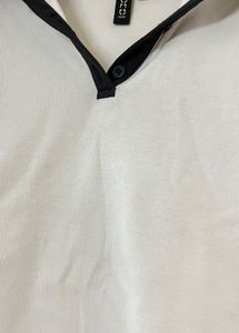 New H&amp;M White Top with Black Color-Blocked Collar