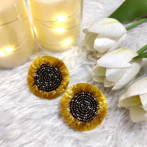 Handmade Sunflower Beaded Earrings🌻