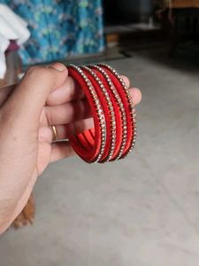 Side Bangles (12brown,4orrange Thread,4multicouler