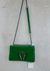 Chic Green Shoulder Bag