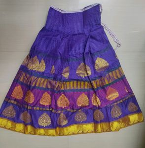 Purple Thavani Set