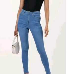 Pantaloons Stylish Blue Denim Jeans