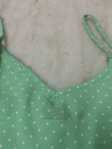 POLKI DOTS PEPLUM TOP