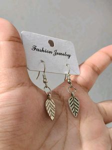 Nature-Inspired Leaf Dangle Earrings Set