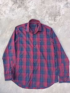 🇧🇭 Tommy Hilfiger Plaid Shirt