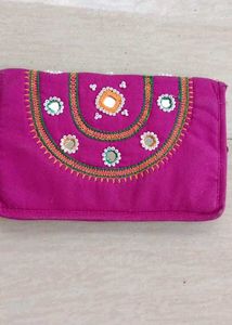 Beautiful Handmade Embroidery Ladies Wallet 👛🤍