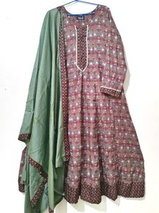 Maternity Churidar Kurti And Dupatta