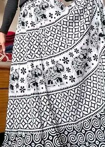 Black printed White Skirt.