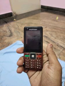 Sony Ericson J105i