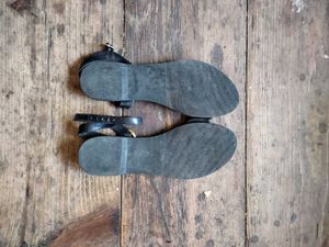👡 Combo Of Carlton London Open Toe Flats On Sale!