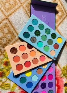 Whole new eye shadow with attractive colours ❤✨