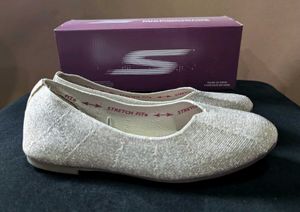 Skechers Ballet Flats - (Fits UK5)