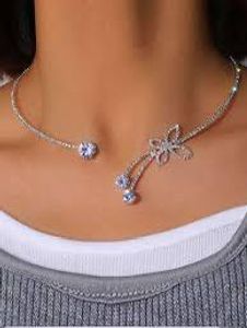 Elegant Butterfly Necklace Set 🦋