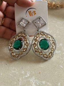 Ad Earrings Set