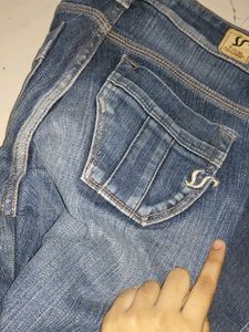 Venus Jean: Classic Denim