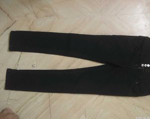 Black High-Waisted Jeans