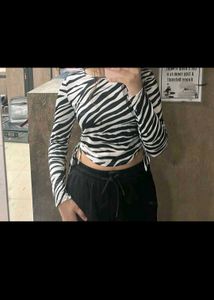 Urbanic Crop Top, Fit Xs/S, New